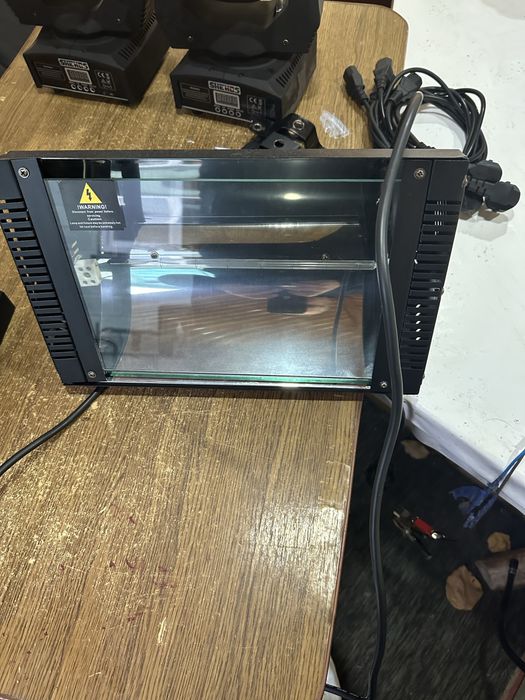 Голови світлові LED .Рухомі голови . 60 W. Стробоскоп