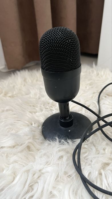 Мікрофон Razer seiren mini компʼютерний