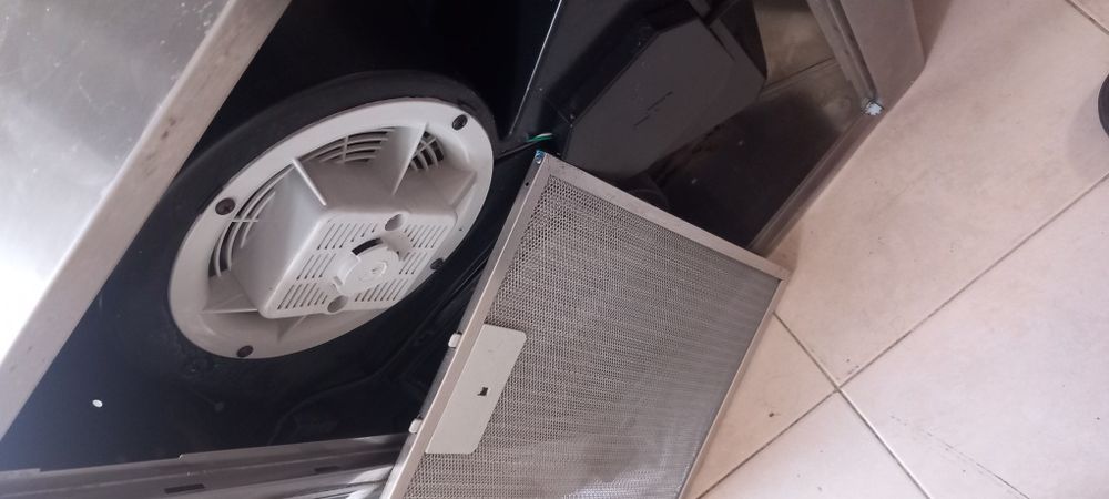 Vende-se Exaustor de Cozinha como novo