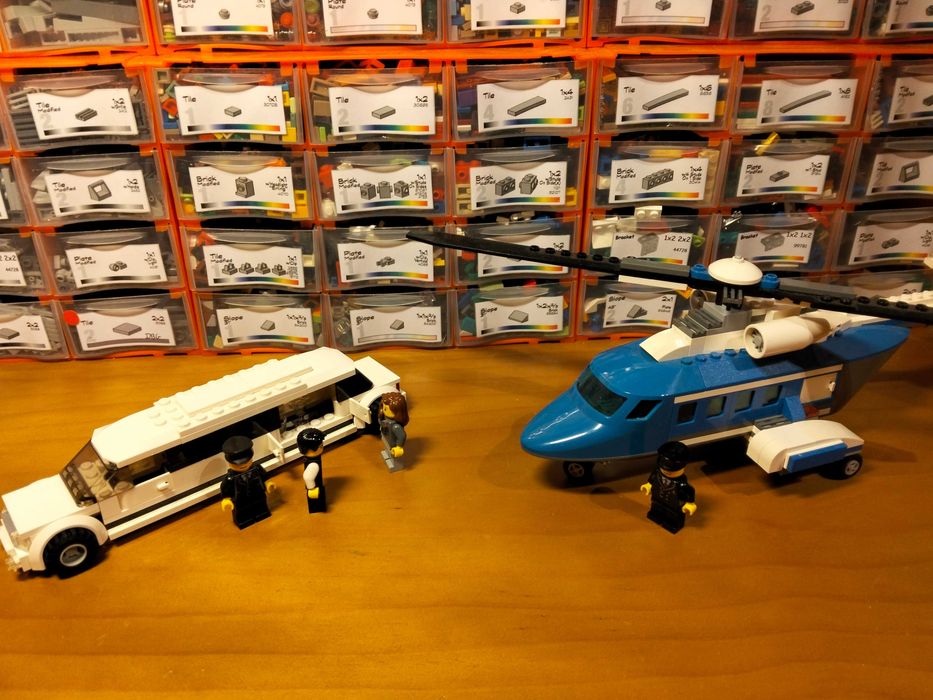 Lego city 3222 Helicopter and Limousine