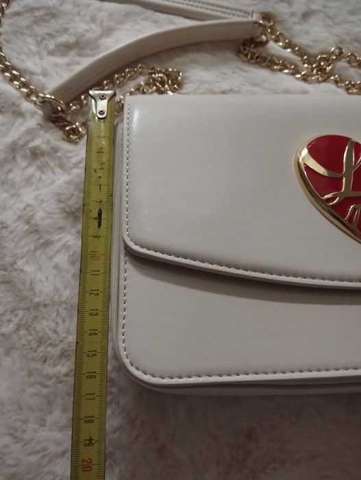 Mala love moschino original