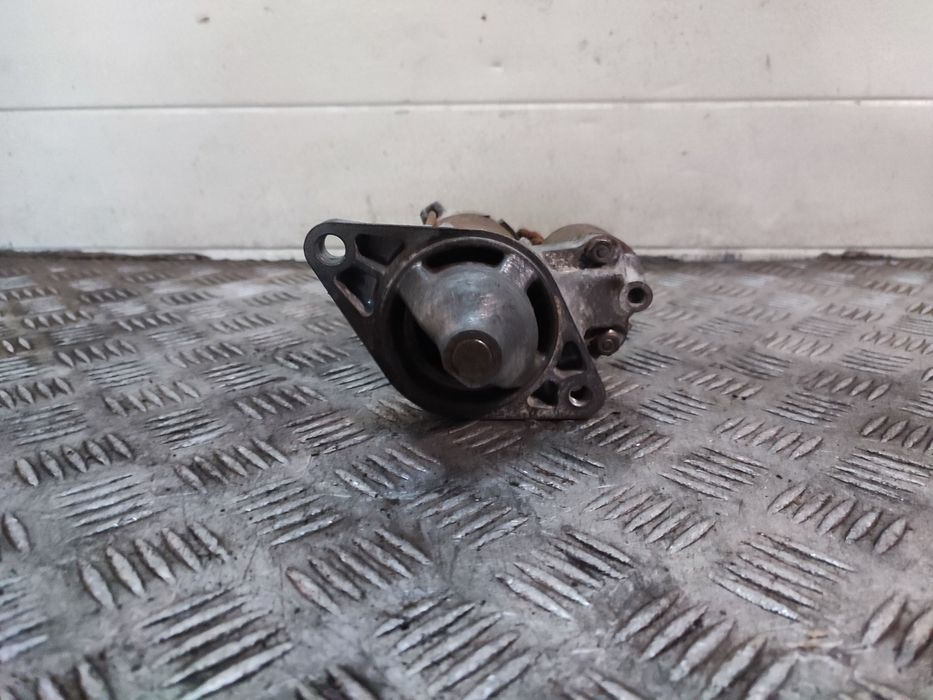 Toyota Yaris I 1.5 TS rozrusznik