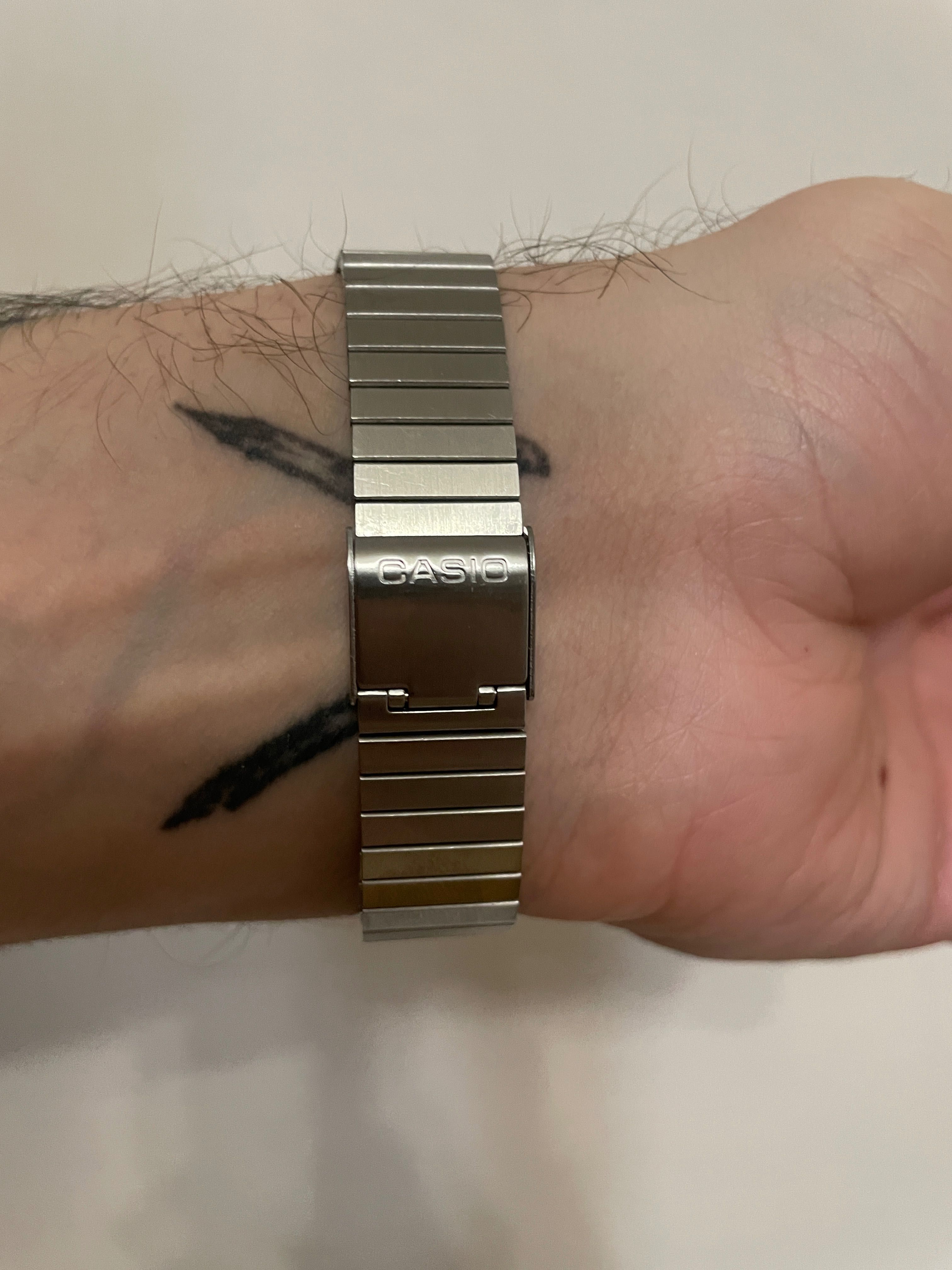 Годинник Casio Quartz original