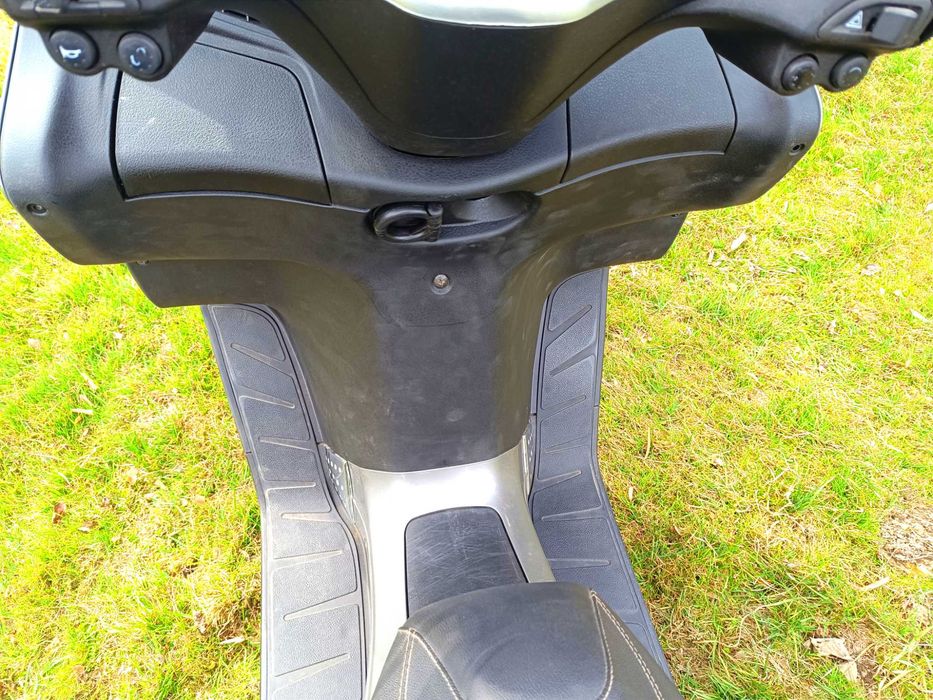 Skuter Piaggio Xevo 125