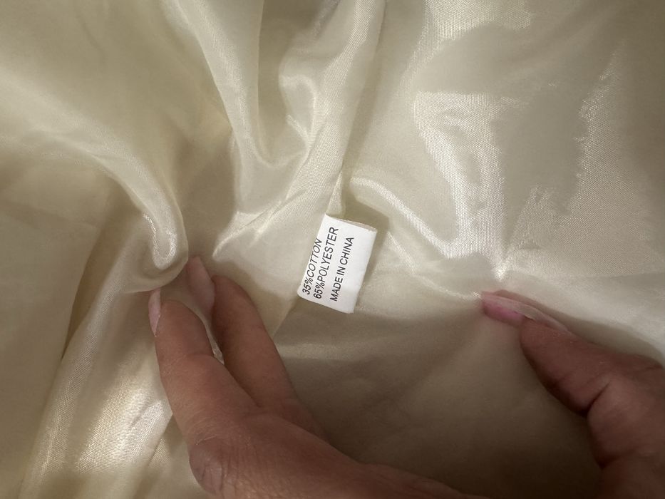 Пуховик удленений ,закрывает попу от хоолода.р 42-44