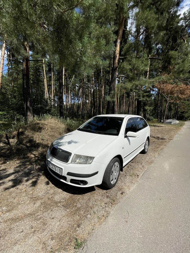 Продам шкоду фабію в унверсалі 1.4