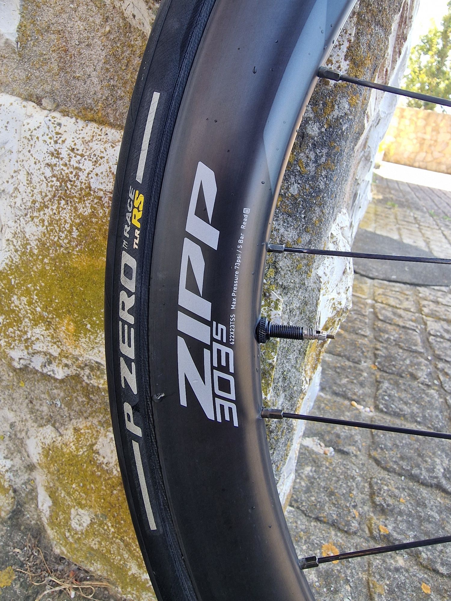 Rodas carbono estrada Zipp 303s