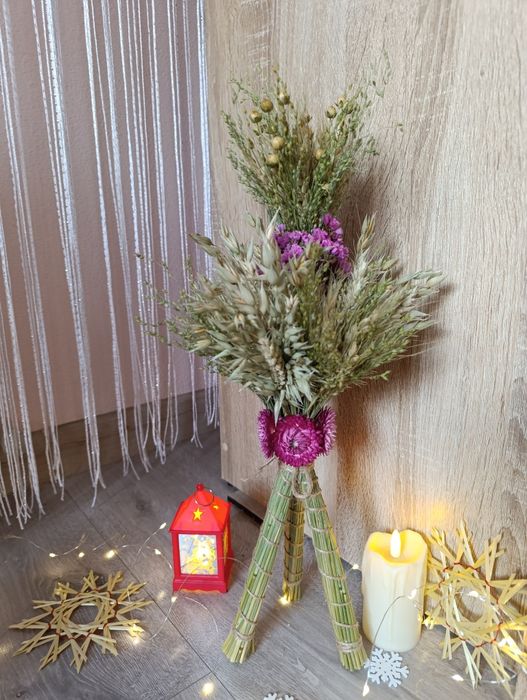 Дідух різдвяний з колосків пшениці