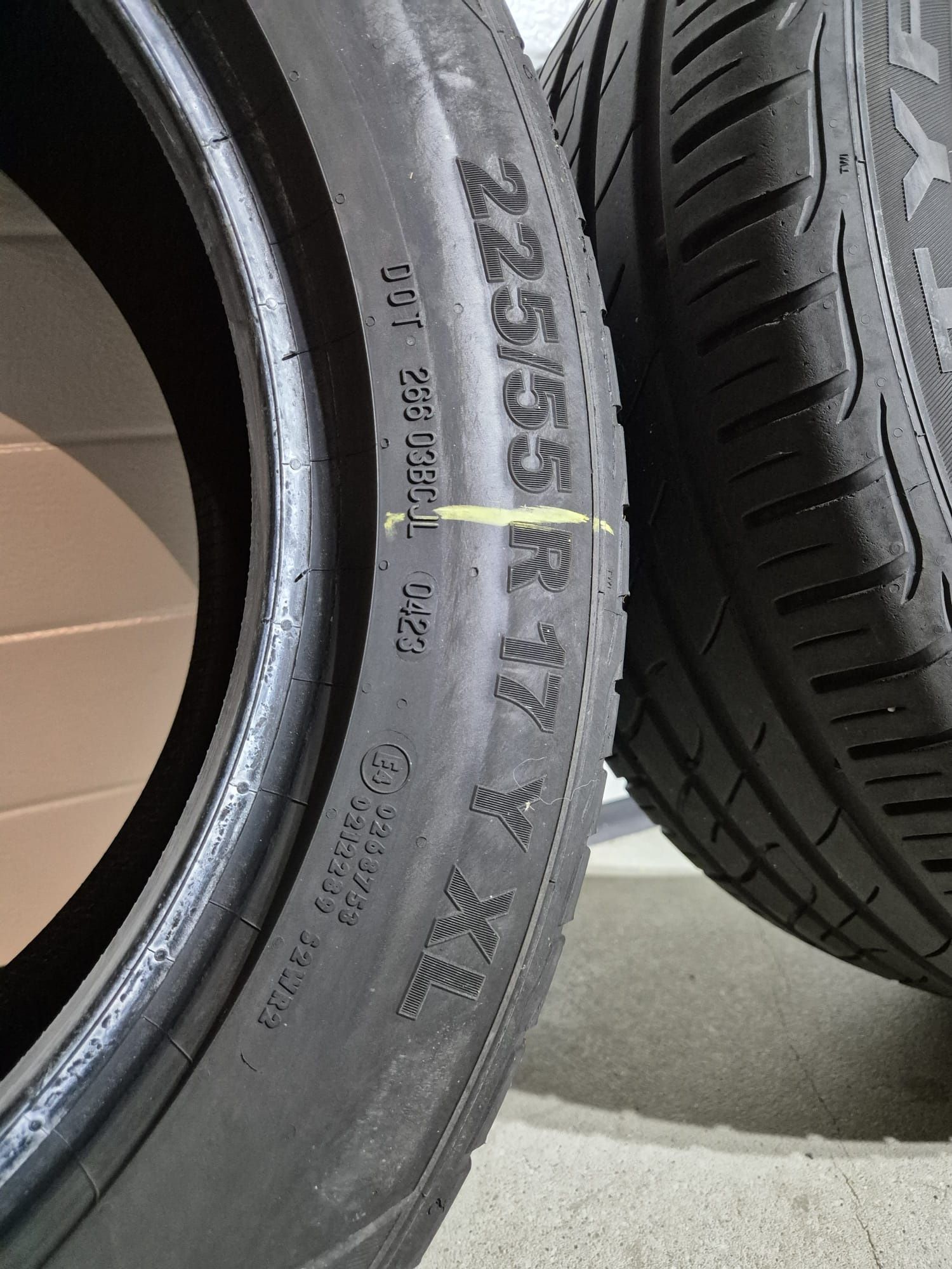 Letnie opony Tyfoon Successor 7 2szt 225/55/R17 michelin