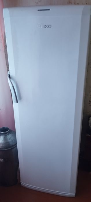 Морозильна камера Beko