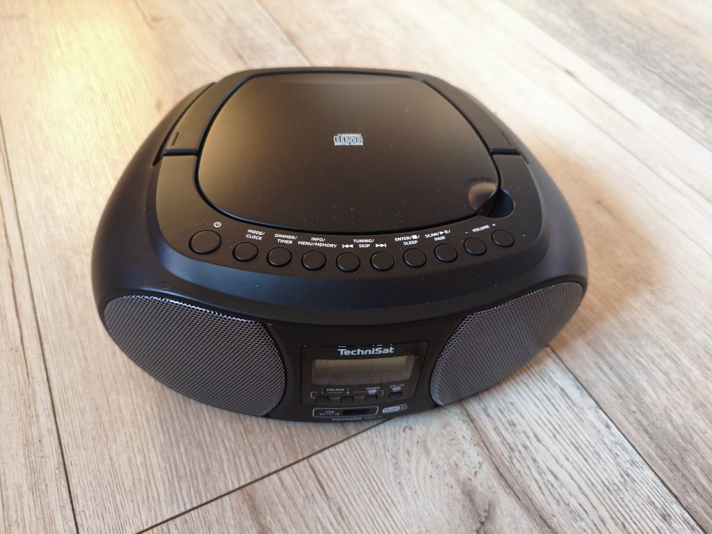 Nowe Digitradio 1990. Bluetooth, AUX, dab