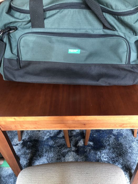 Mala de viagem com rodas,Benetton boa marca