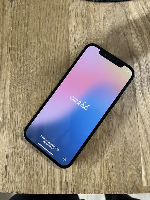 Iphone 12 świetny stan