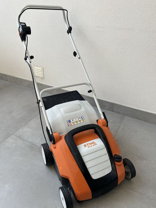Arejador/escarificador de relva elétrico STIHL RLE-240