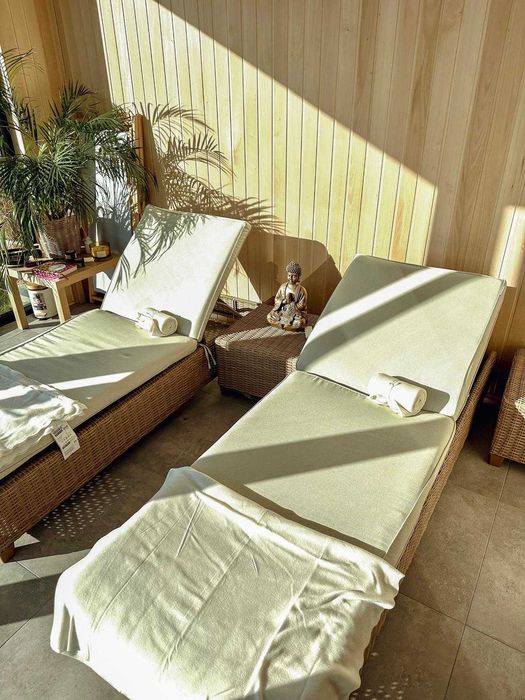 Wyjątkowa strefa spa – sauna i jacuzzi na wynajem!
