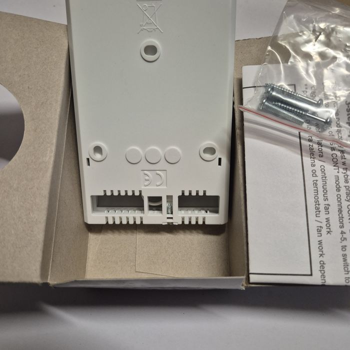 TS 3 stopniowy regulator obrotów z termostatem Flowair