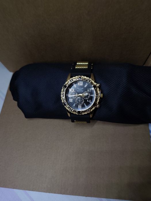 Чоловічий годинник з хрестиком і браслет