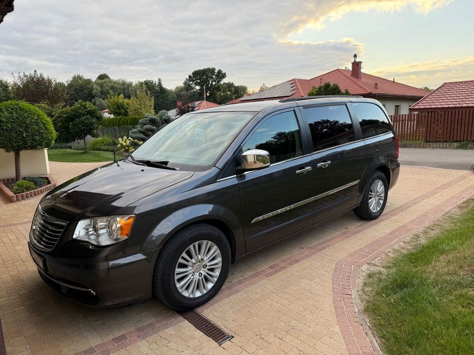 Chrysler Town & Country Chrysler doinwestowany