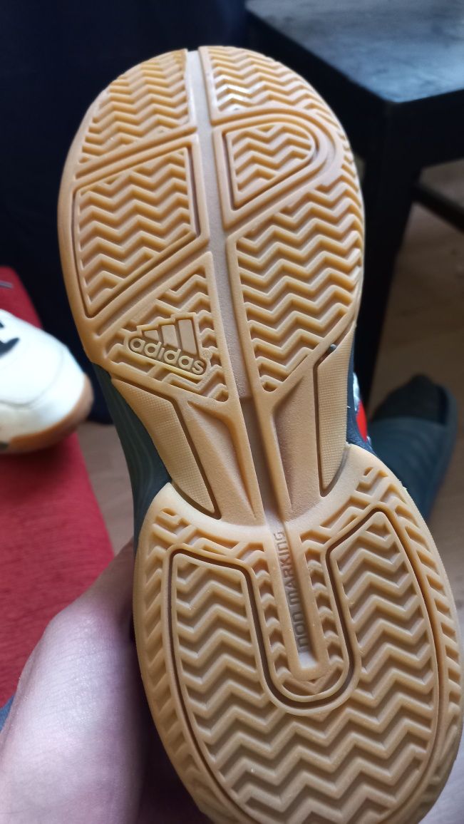 Кроси  Adidas 42