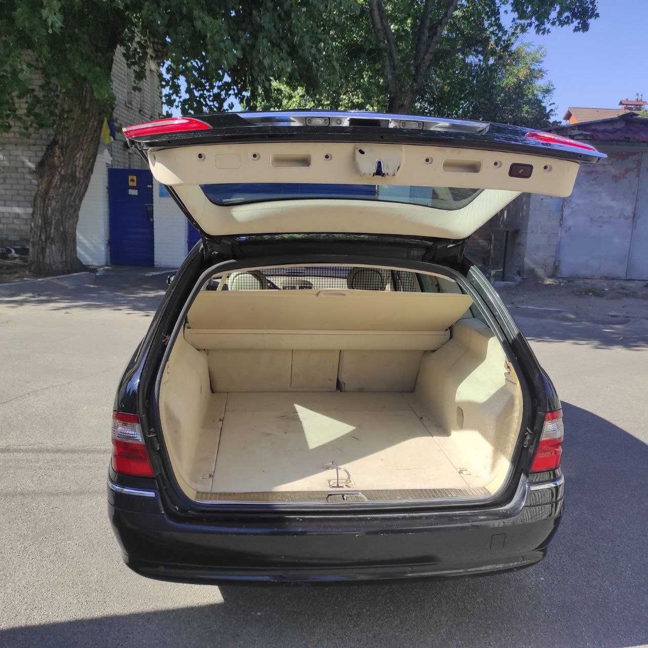 Мерседес Е320 W211 3.2 TDI Mercedes E320 універсал пневмо.