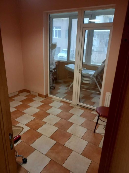 Продаж приміщення 88м2 1/10 м.Чернівці,Проспект