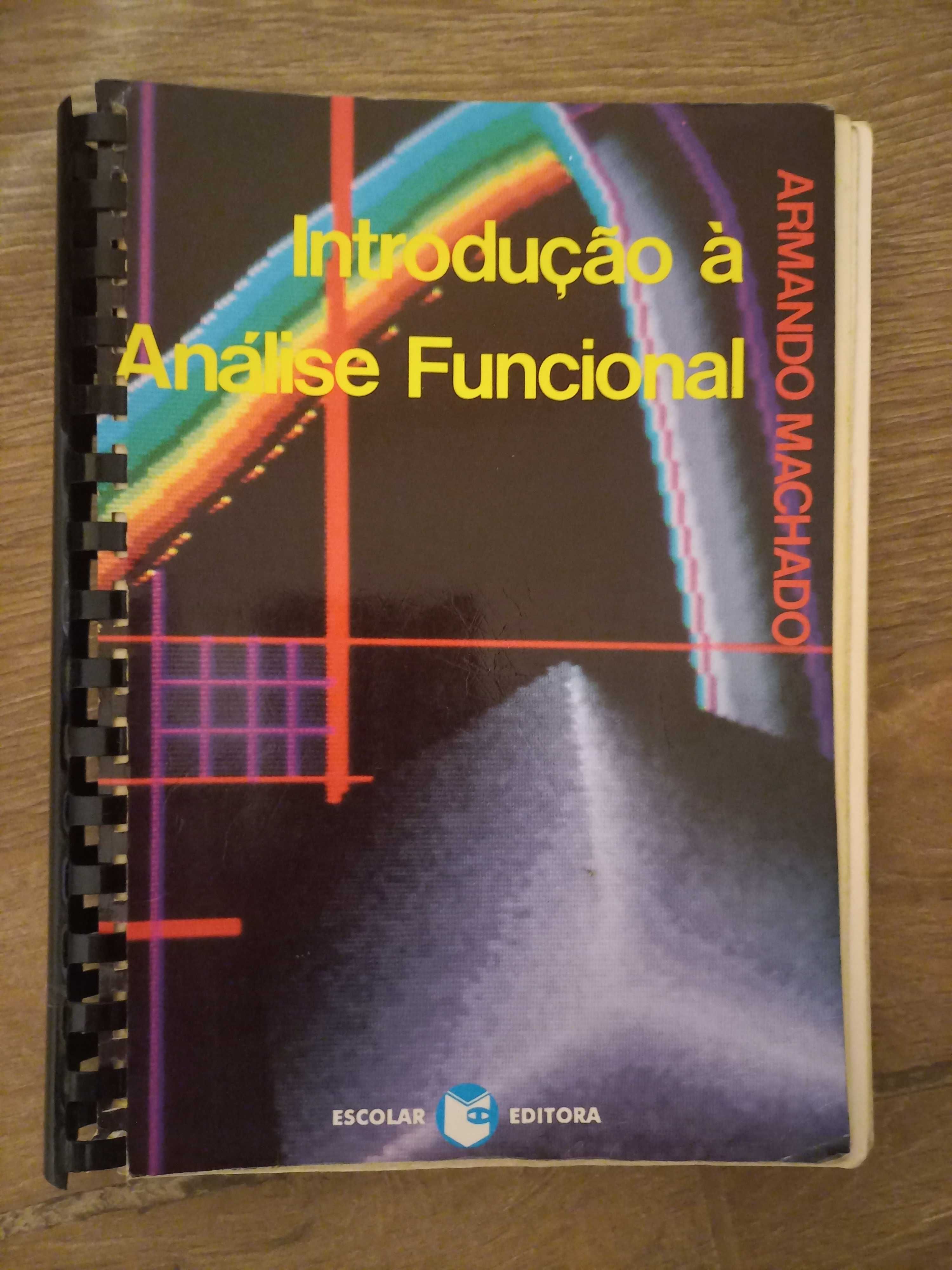 Livros usados no curso de Matemática na FCUL