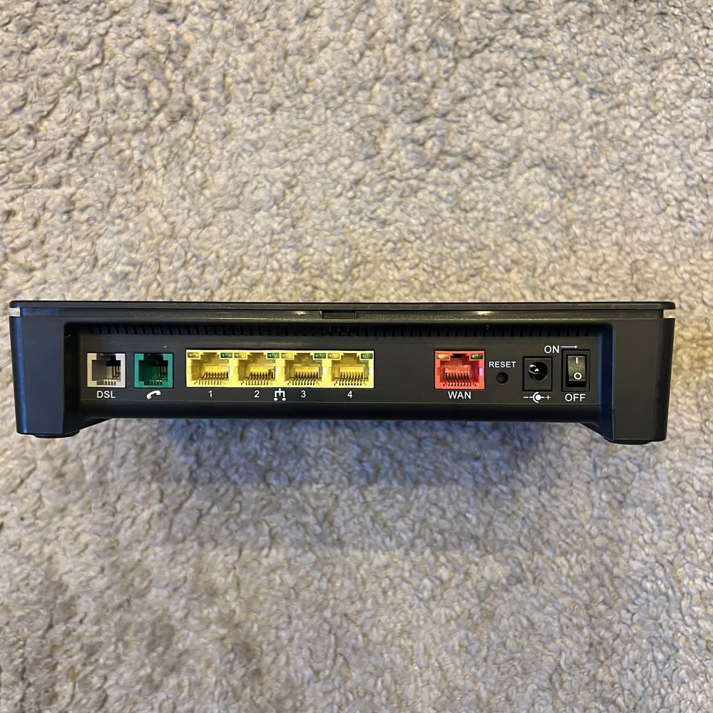 Router Inteno GB150B, zasilacz