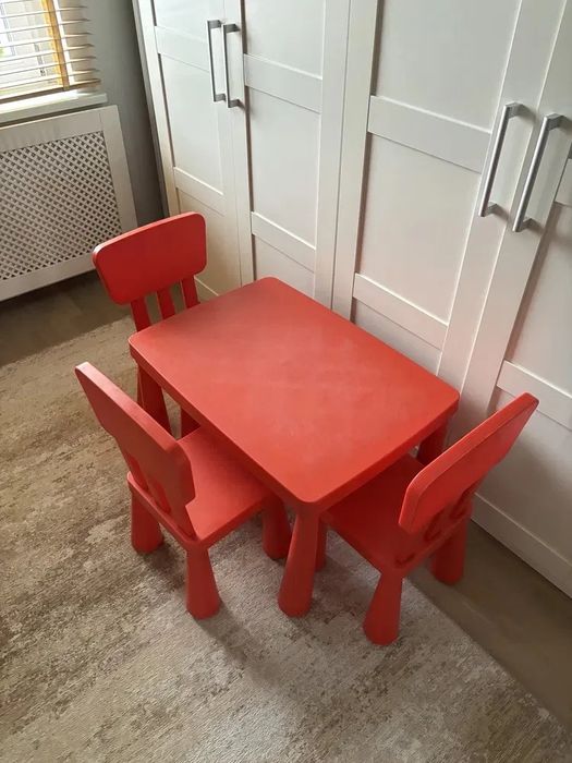 IKEA Mammut czerwony stolik + 3 krzesełka, używane, Gliwice