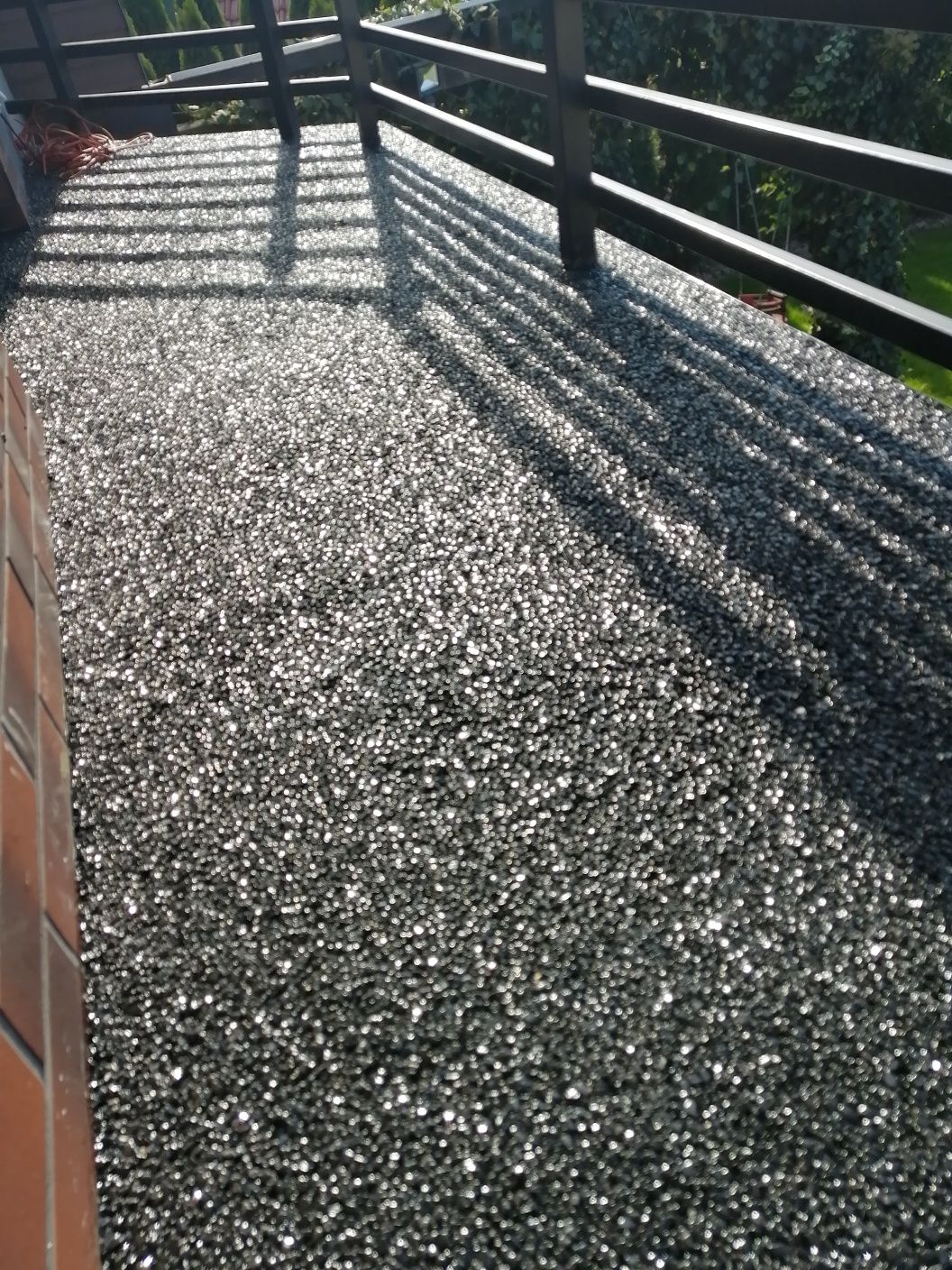 Listwa okapowa balkonowa kamienny dywan