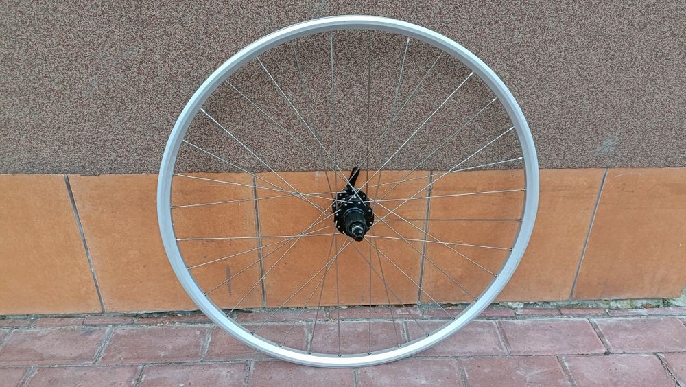 Dobre koło rowerowe 29-er tył z nowymi częściami. MTB/gravel