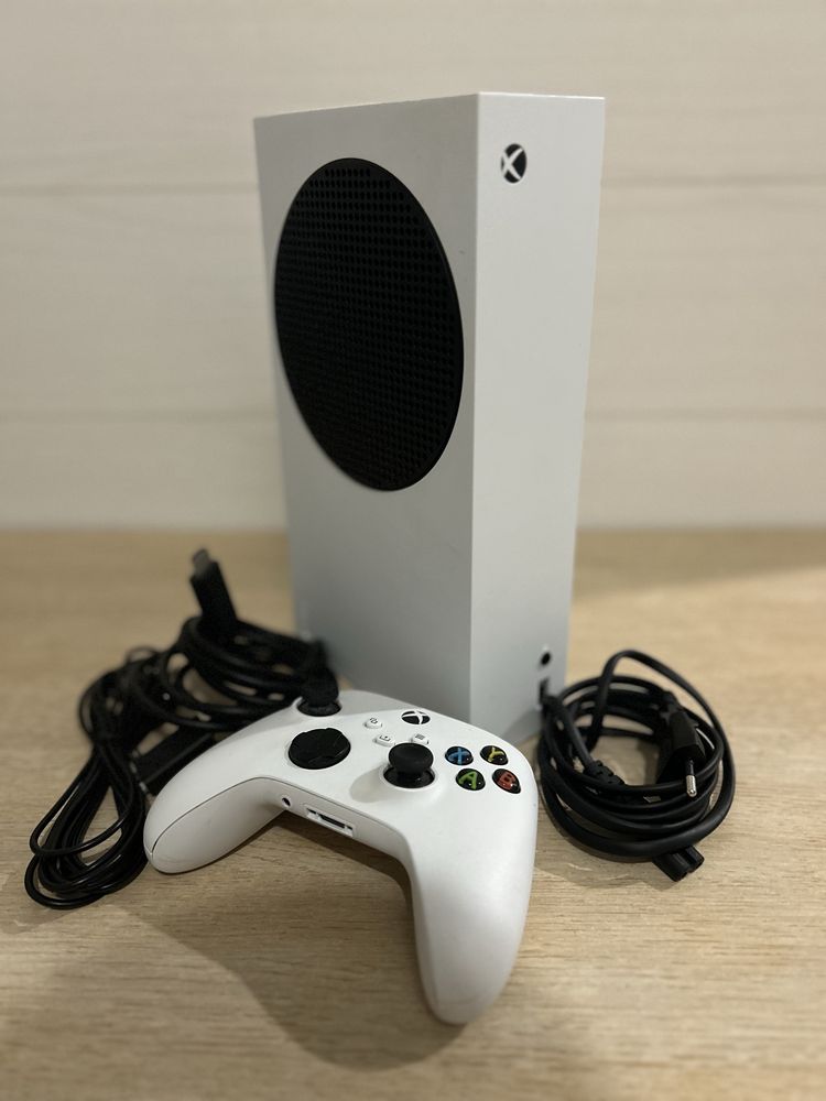 Xbox Series S  512 GB (Em perfeitas condições)