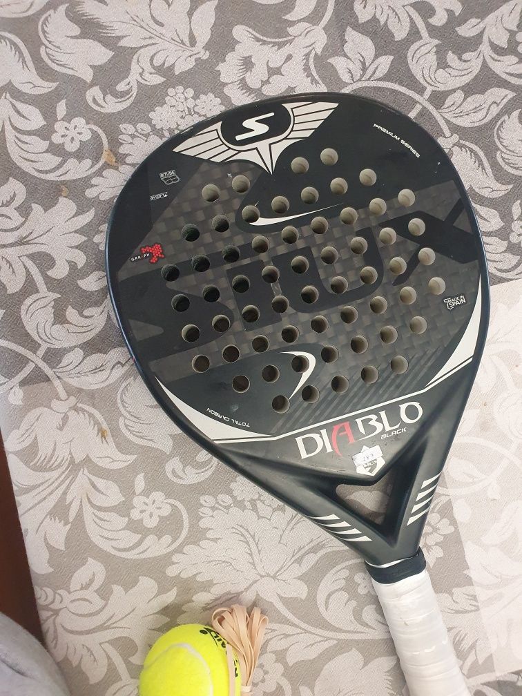 Pala padel Siux diablo reparada