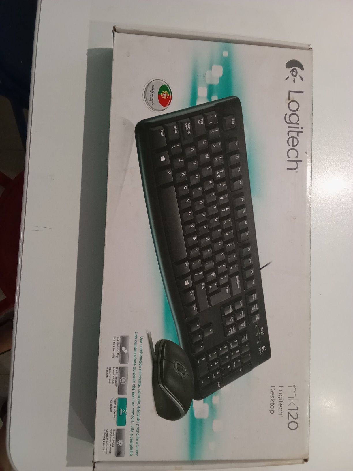 Teclado Logitech novo