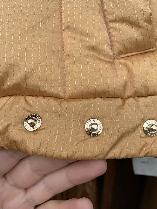 Жилетка Louis Vuitton Caramel Hooded Padded Vest- DMC