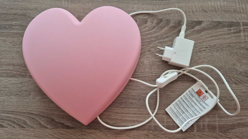 Lampka nocna w kształcie serca - IKEA