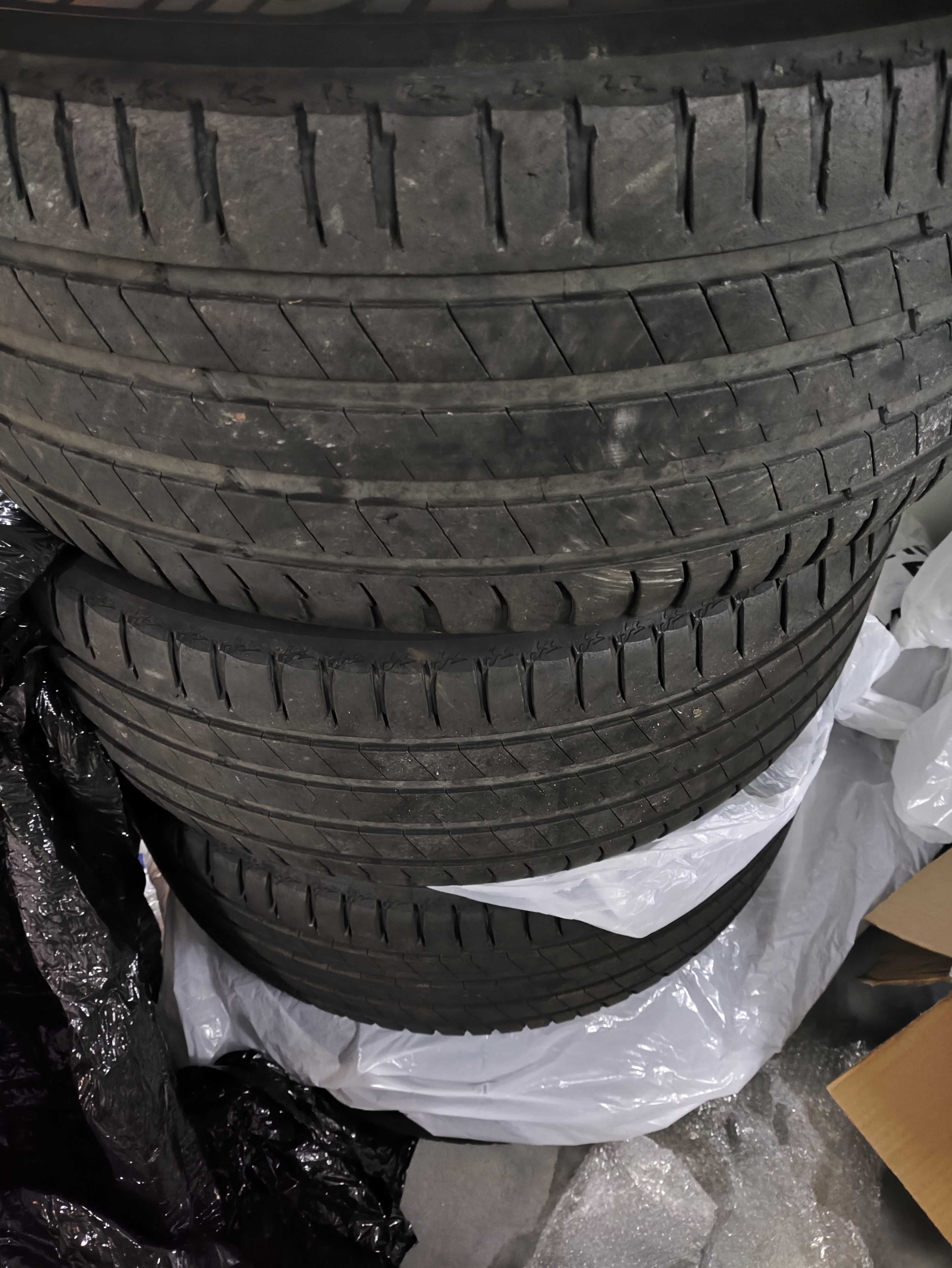 Jantes BMW 18" com pneus semi novos Michelin (4)