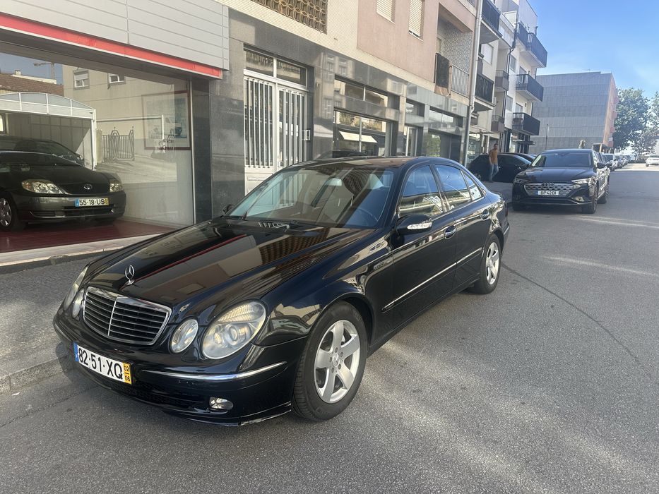 Mercedes E270 Avantguard muito nova