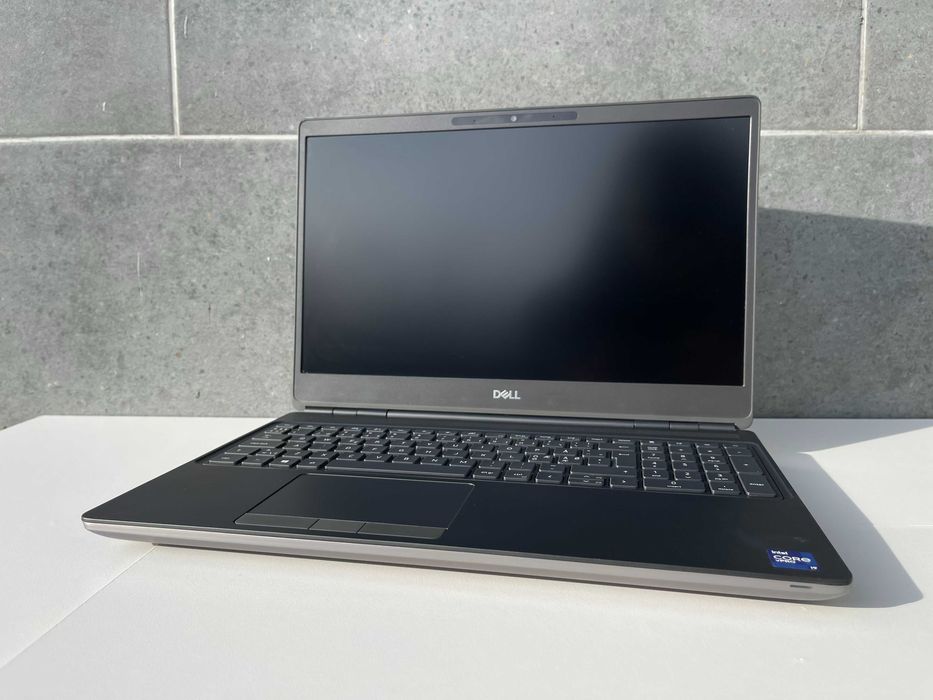 Dell Precision 7560/i9-11950H/32Gb DDR4/1Tb M2/15.6" IPS/A4000 (8Gb)