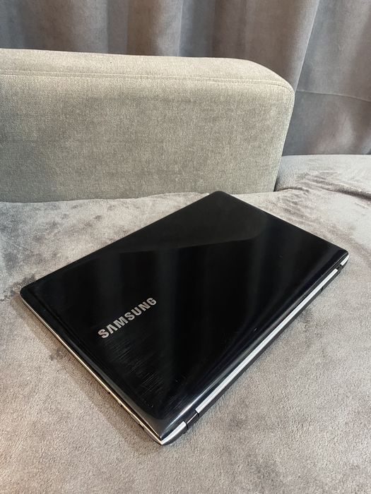 Ноутбук Samsung