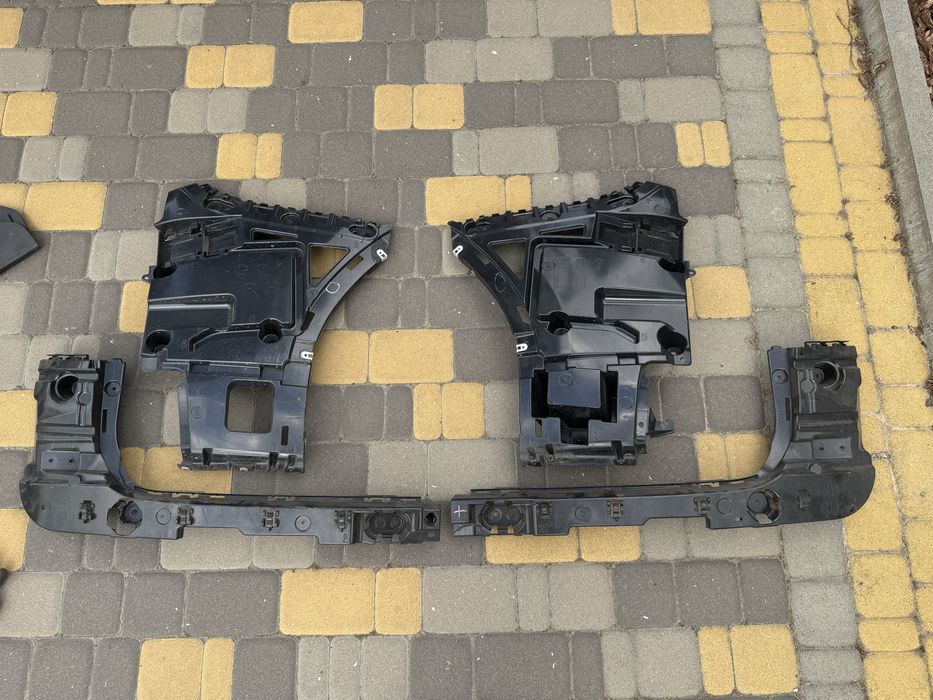 Кроштейн заднього бампера BMW X3 g01 m40i дорестайл