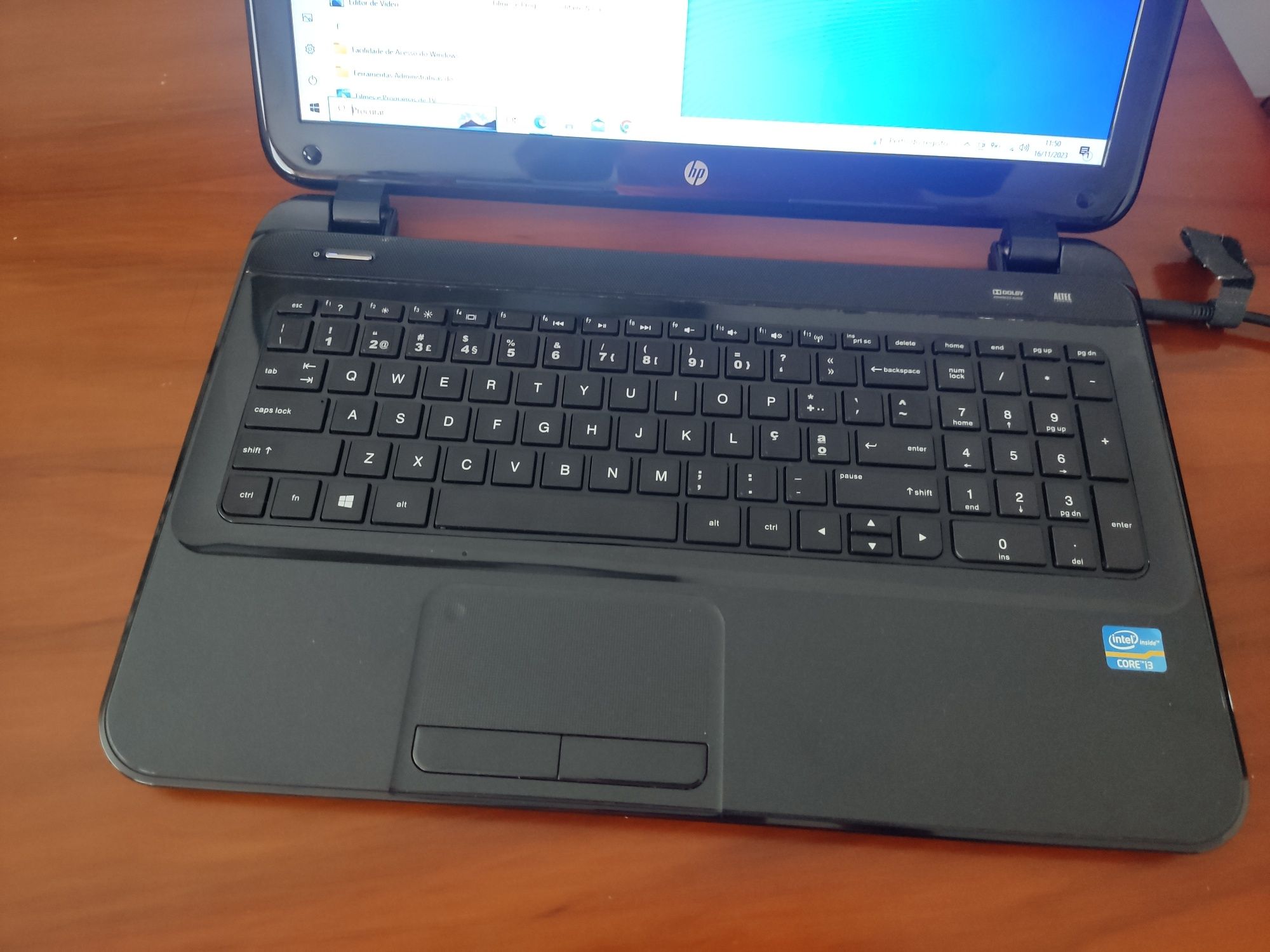 Portátil HP i3, WIN 10, Office 2019,4GB, 500GB, HDMI, teclado novo