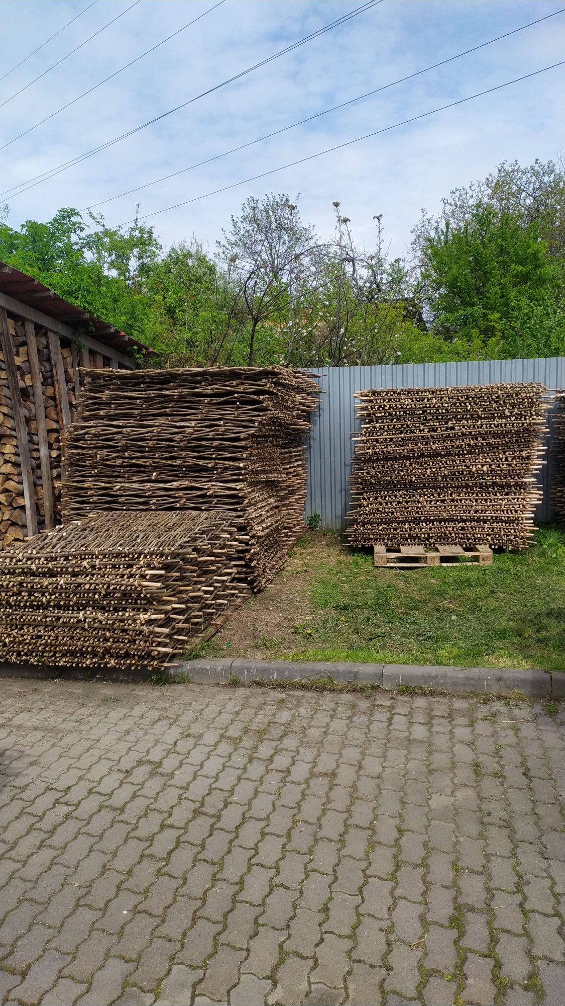 Ліщина плетений тин,огорожа,забор