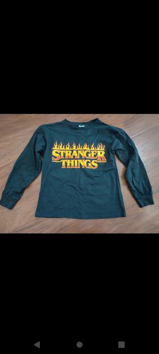 Bluzka z motywem Stranger Things