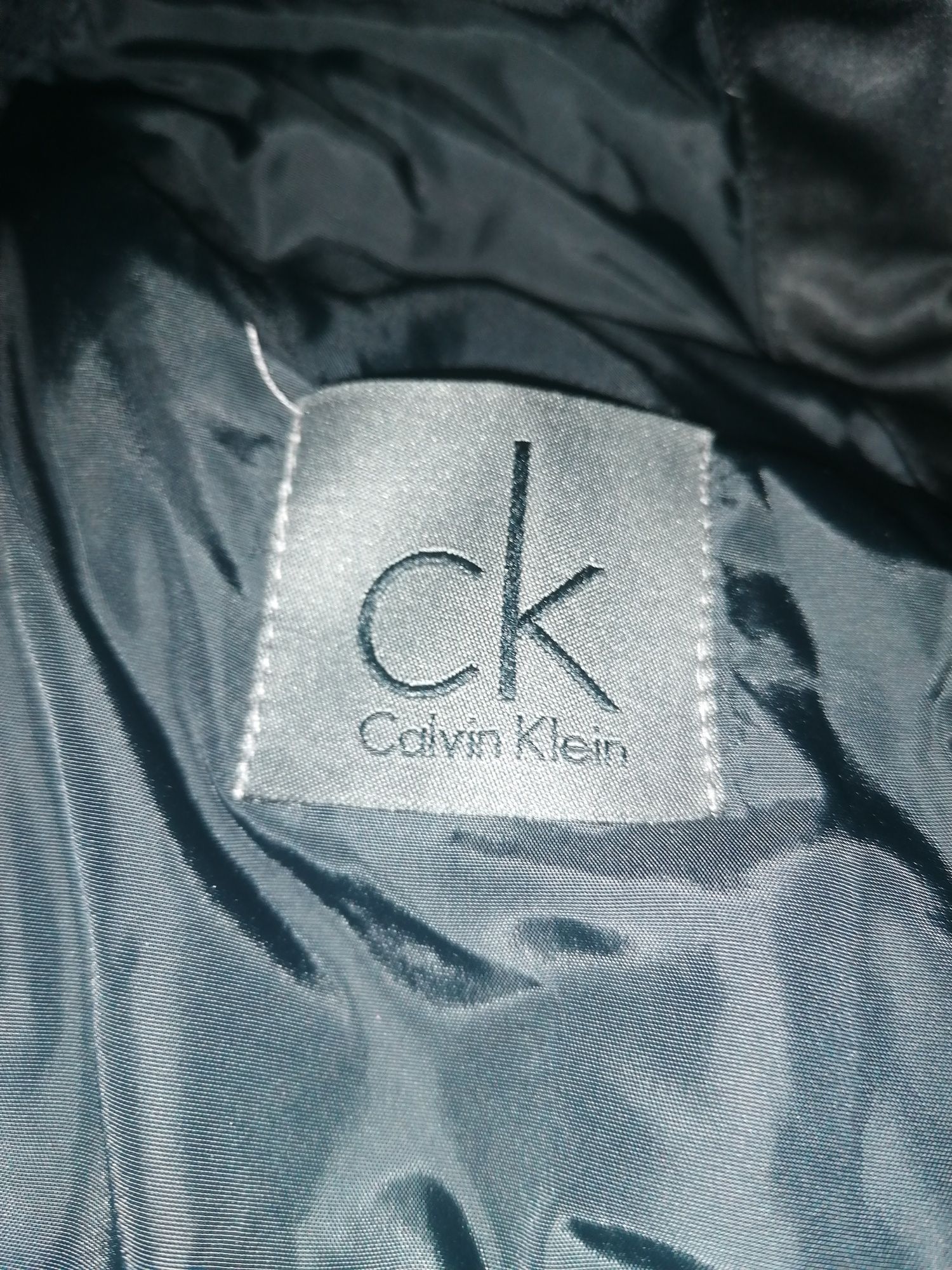 Термiново пуховик оригінал Calvin Klein, наповнювач-пух, р. М