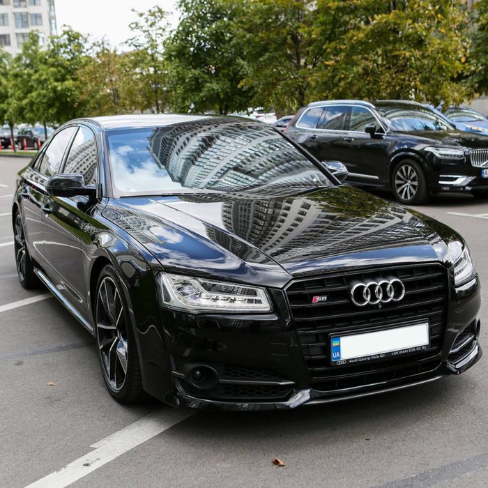 AUDI S8+ Після дтп з документами повний порядок