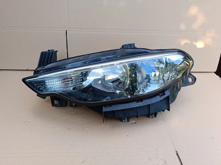 Lampa przednia lewa Fiat Tipo II 2 reflektor 52113800