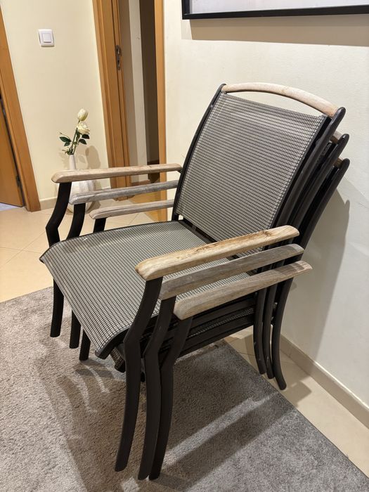 Cadeiras de exterior ou interior .