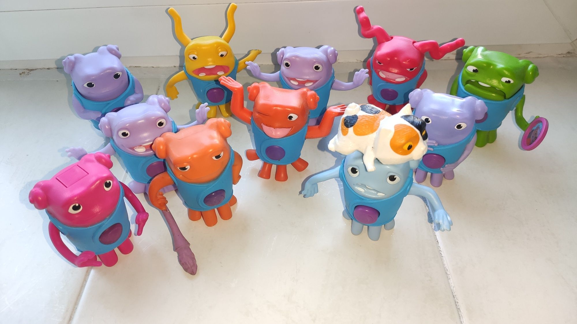 Колекція пластмасових іграшок з мультфільму Бі Муві
