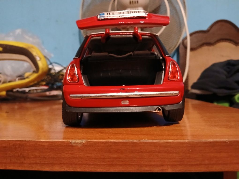carrinho de colecção mini cooper escala 1/18