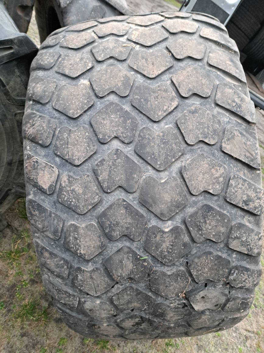 Opona 560/60r22.5